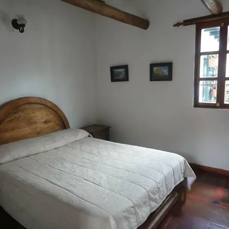 Hostal Del Carmen-3